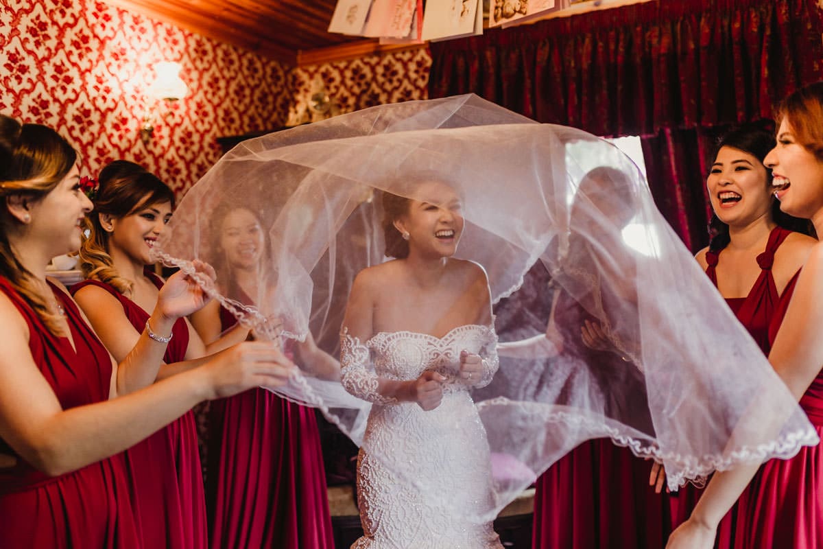 Bridal preparations before wedding, documentary wedding photographer