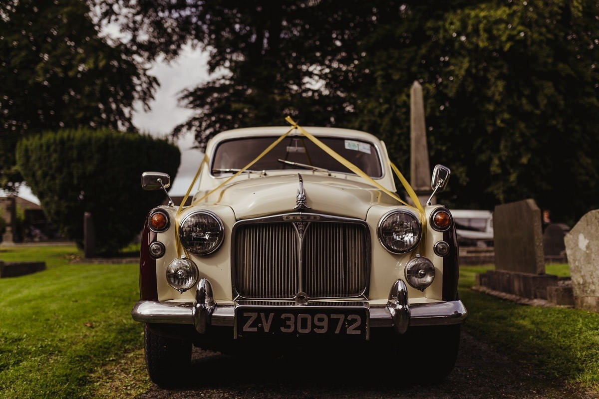 vintage car for Irish wedding, documentary photographer in Ireland