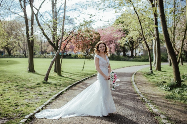 portrait of the bride in merrion square park dublin city centre wedding