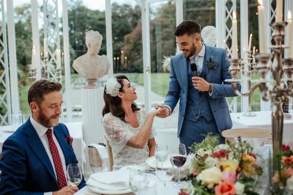 groom making a wedding speech