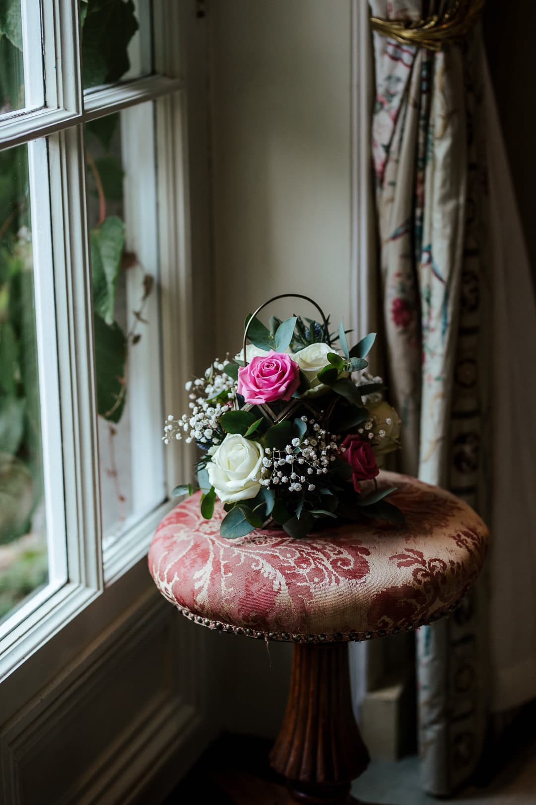 wedding flowers in a lantern unusual wedding bouquet