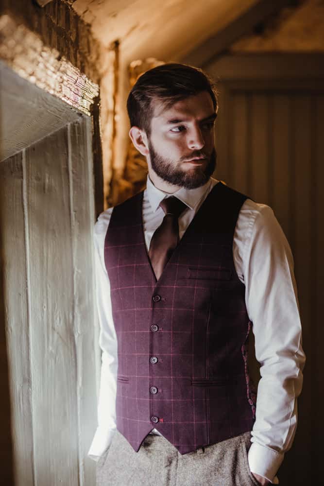groomswear tweed brown suit burgundy waistcoat and cravat