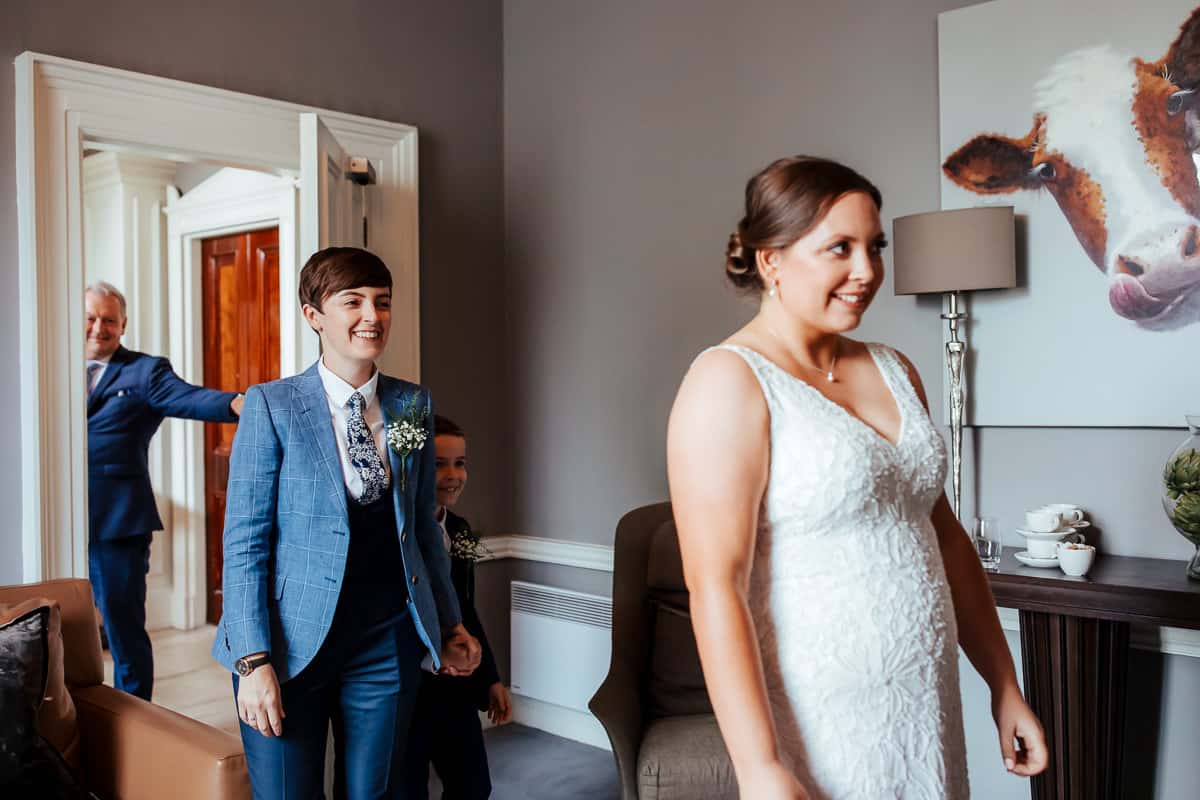 first look at 25 fitzwilliam place wedding