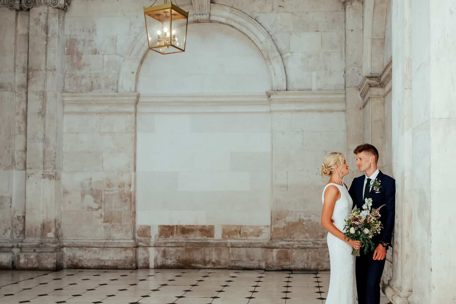 wedding couple in dublin city hall