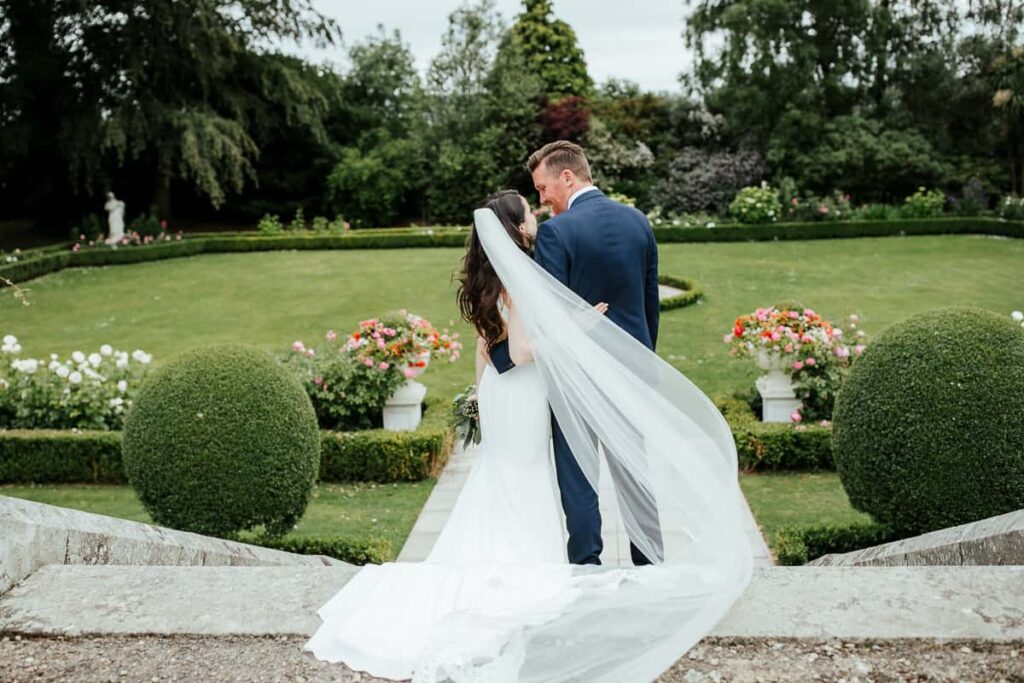 tinakilly house wedding photo of bride and groom