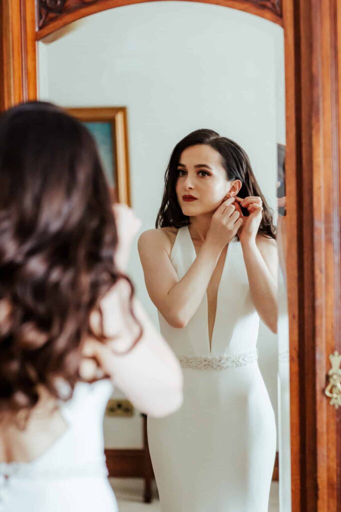 bride getting ready at tinakilly house