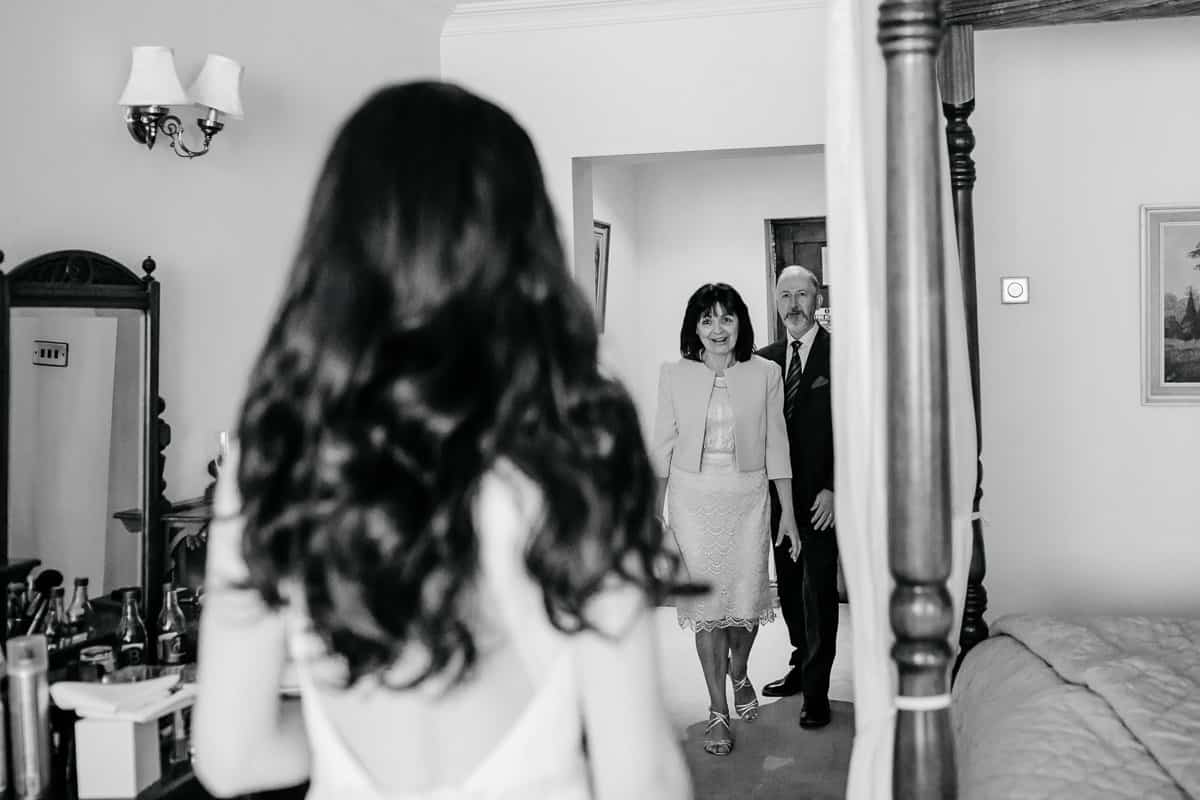 bride getting ready at tinakilly house