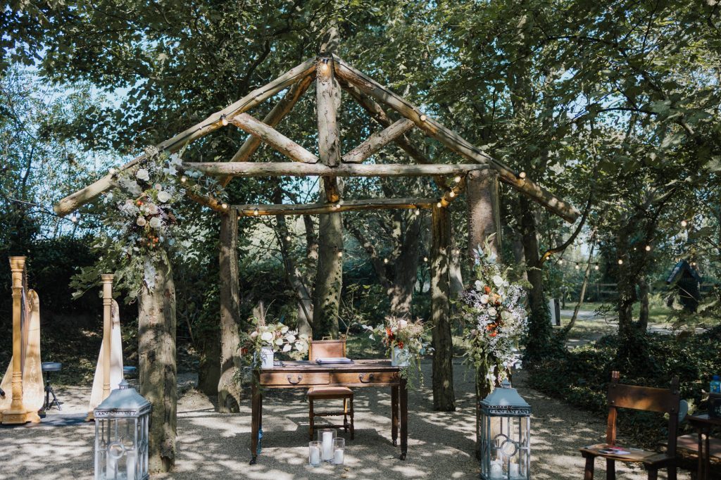 outdoor wedding ceremony at segrave barns